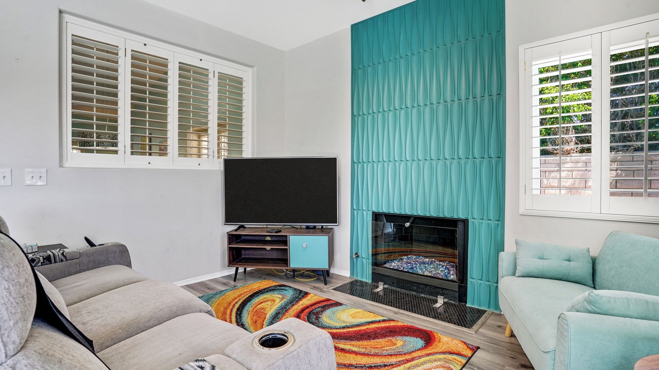 Photo of Livingroom in Racquet Club South