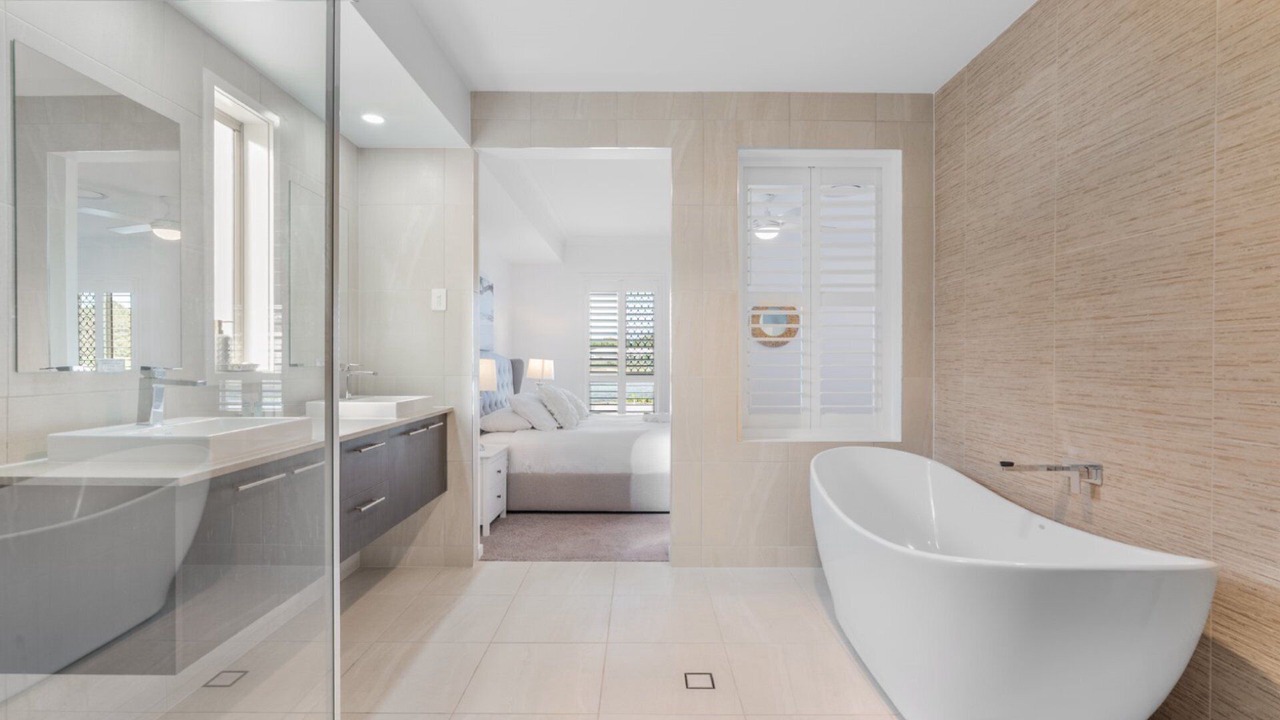 Photo of Bathroom in Banksia Beach