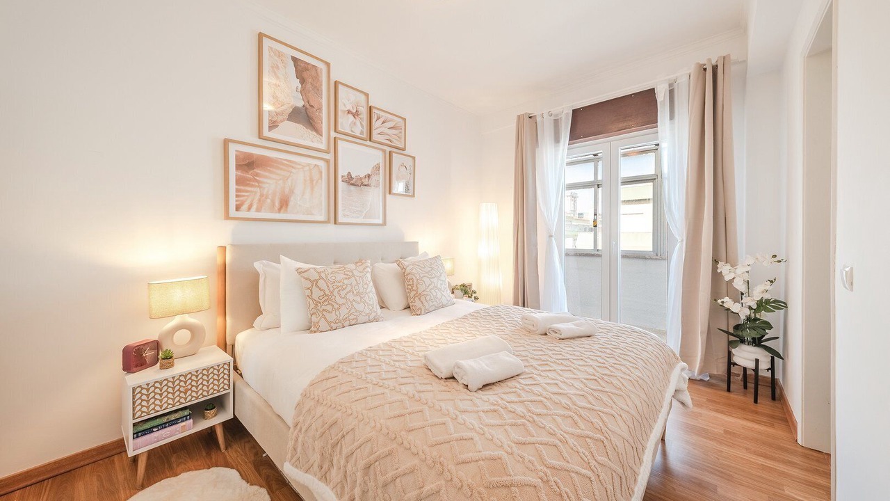 Photo of Bedroom in Oeiras