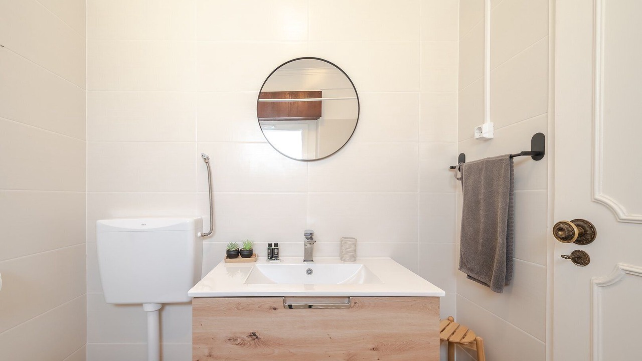 Photo of Bathroom in Oeiras