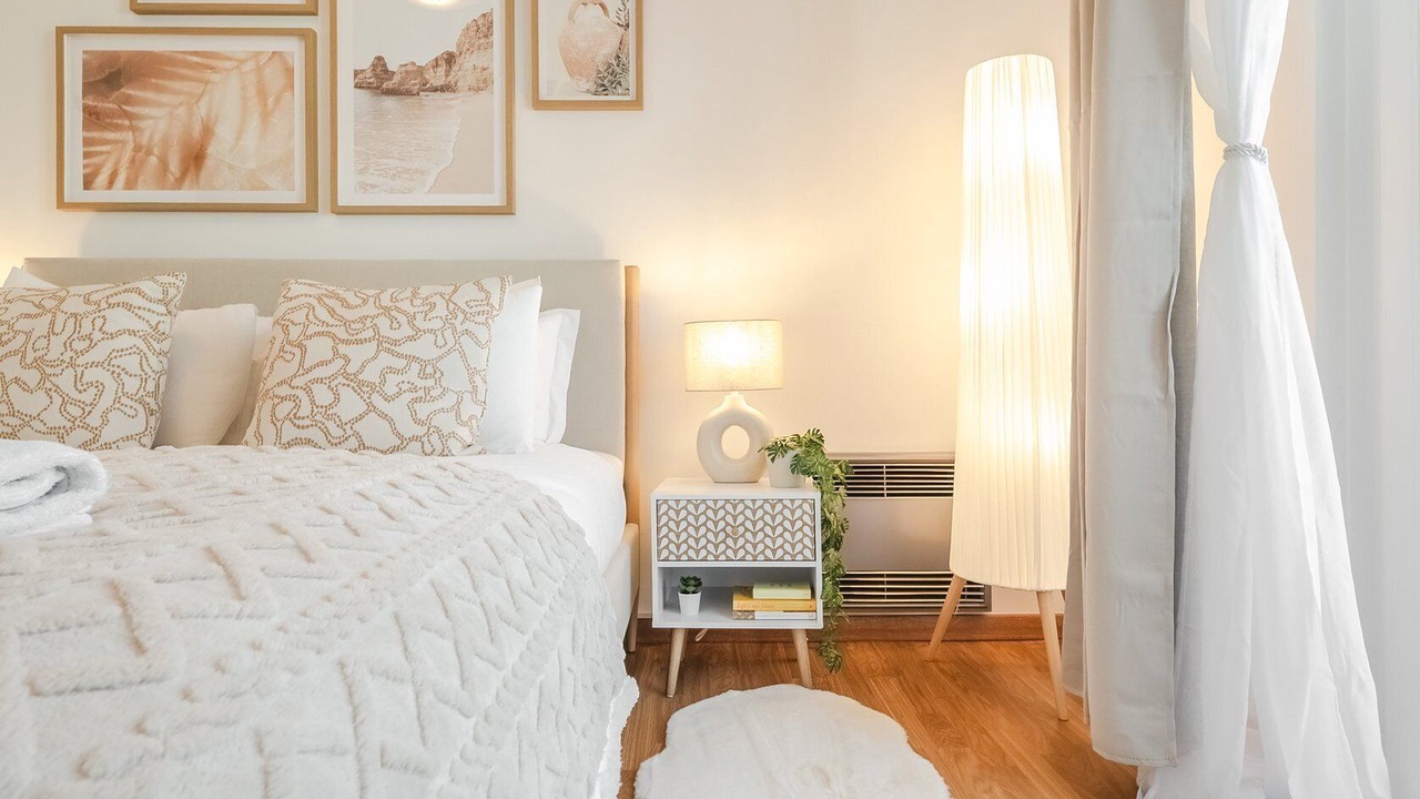 Photo of Bedroom in Oeiras