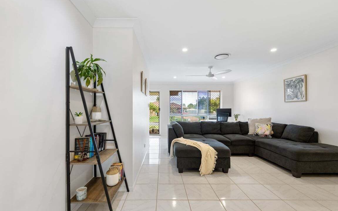 Photo of Livingroom in Banksia Beach