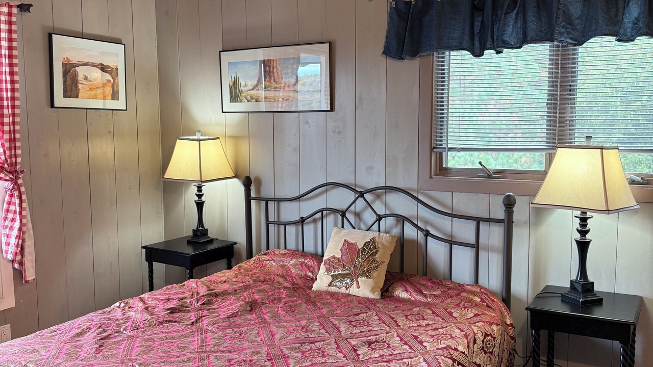 Photo of Bedroom in Mountain Center
