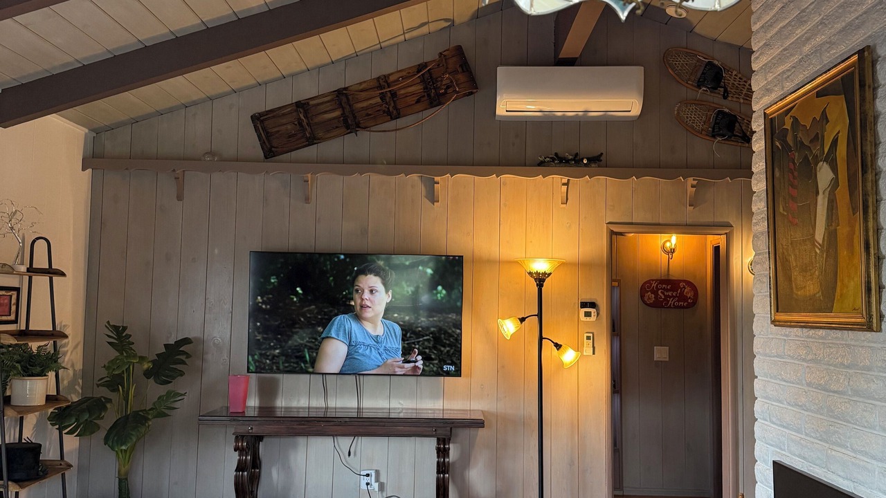 Photo of Livingroom in Mountain Center