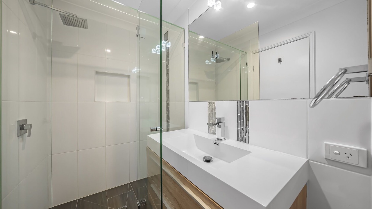 Photo of Bathroom in Broadbeach