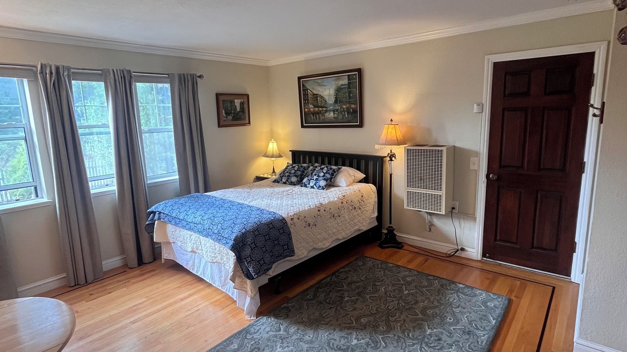 Photo of Bedroom in Half Moon Bay
