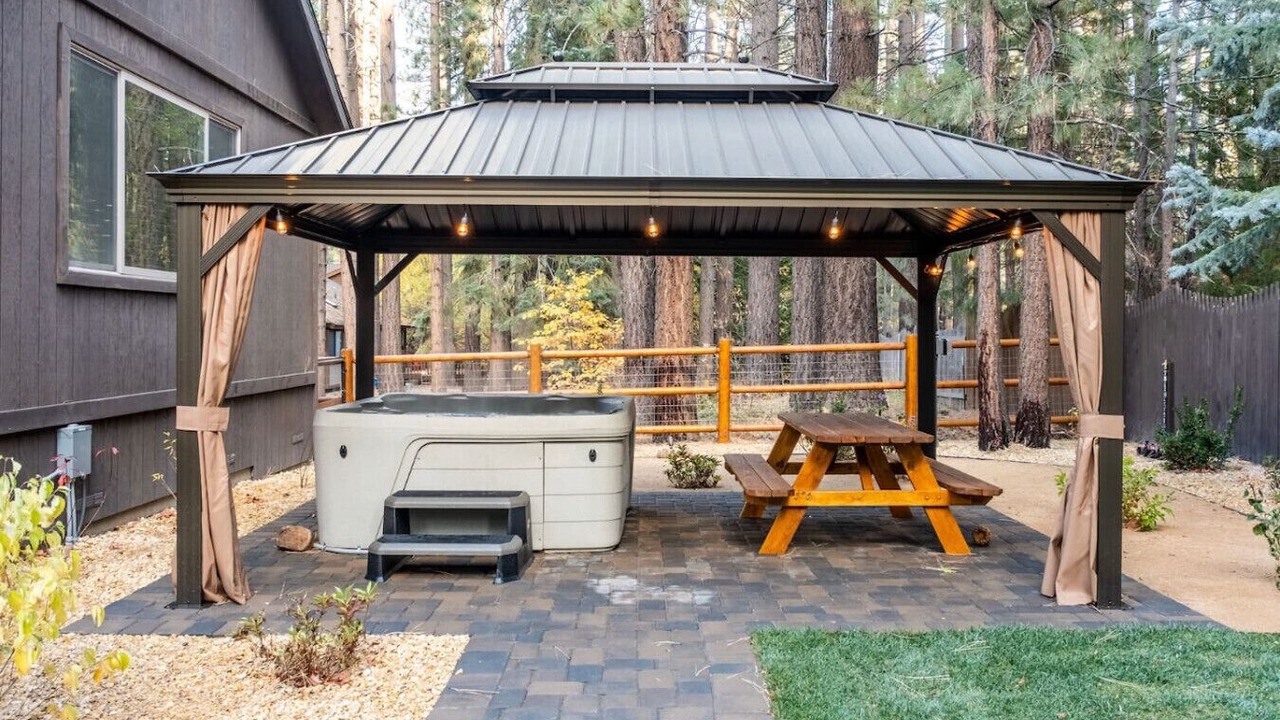 Photo of Outdoor in Summit Estates