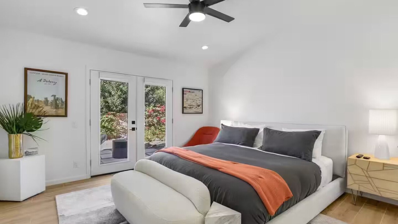 Photo of Bedroom in Racquet Club South