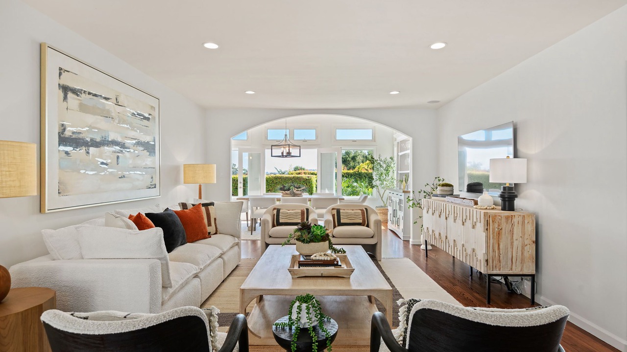 Photo of Livingroom in Santa Barbara