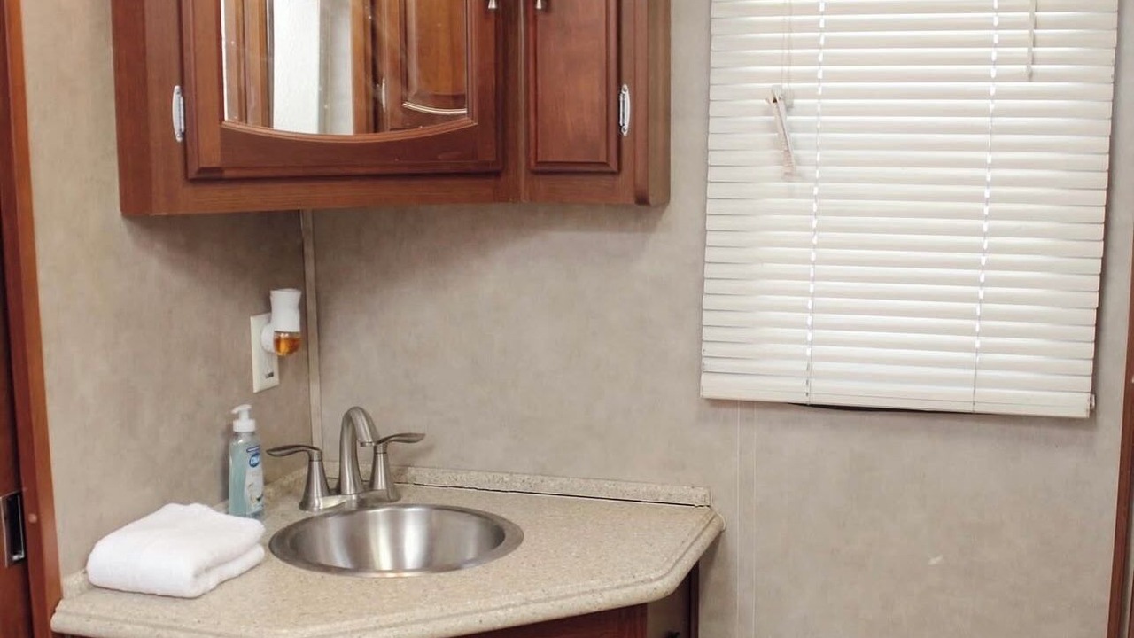Photo of Bathroom in Needles