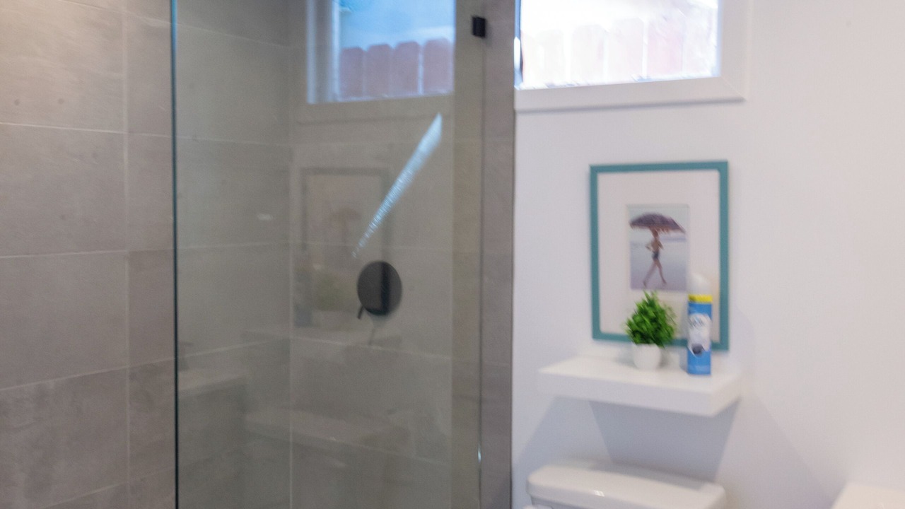 Photo of Bathroom in Lennox