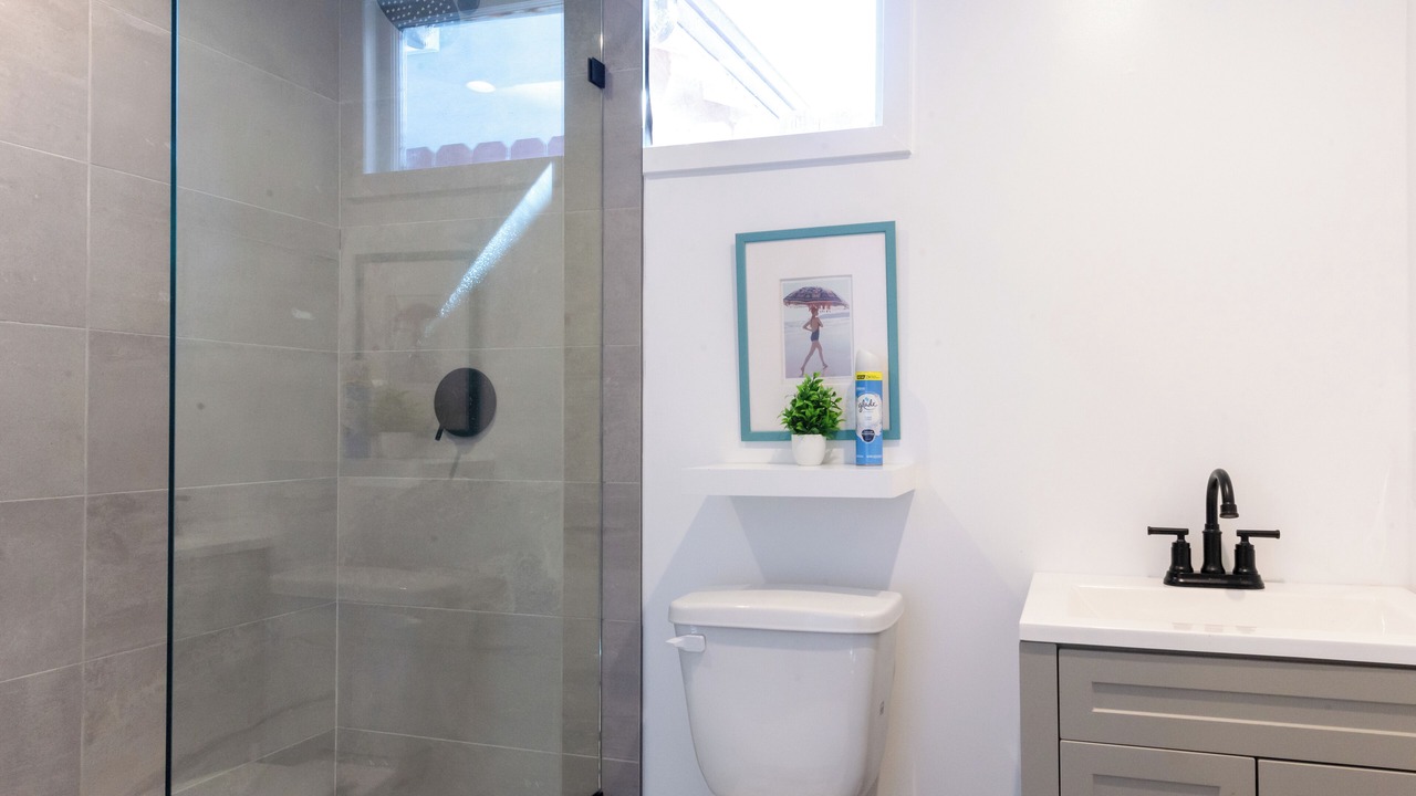 Photo of Bathroom in Lennox