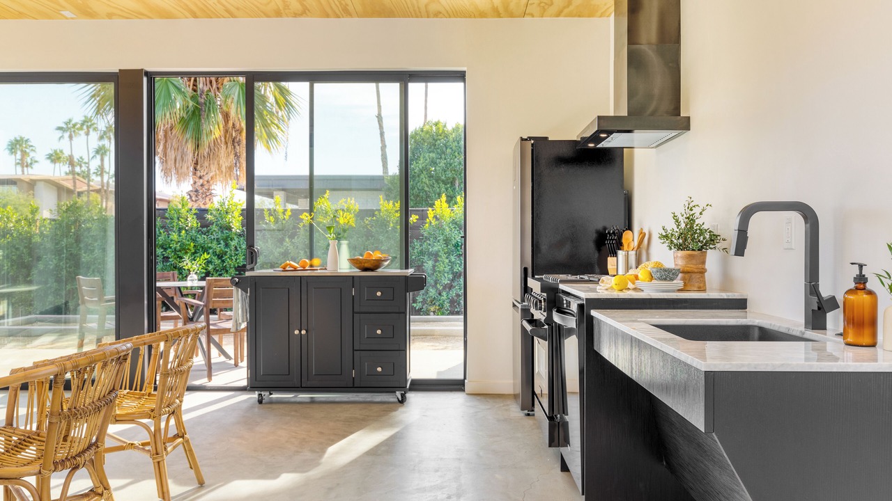 Photo of Bedroom in Downtown Palm Springs