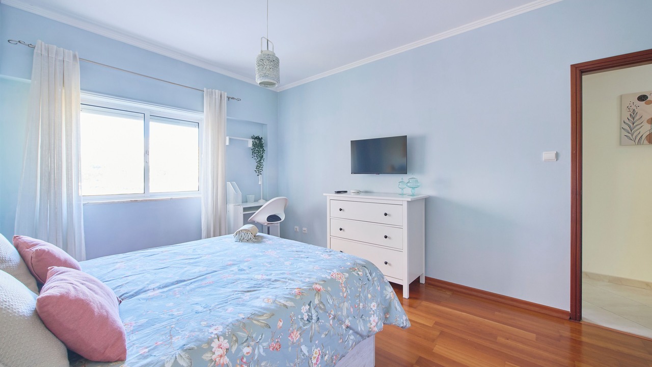 Photo of Bedroom in Odivelas