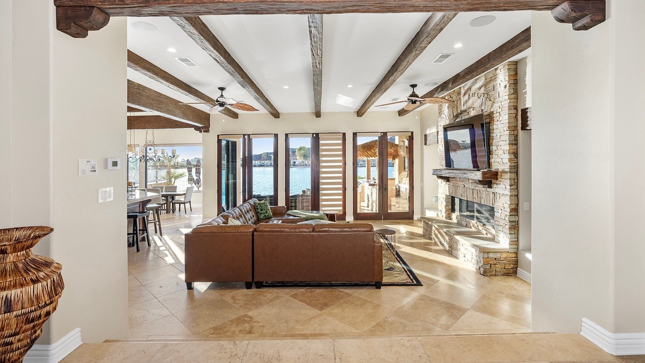 Photo of Livingroom in Cienega Springs