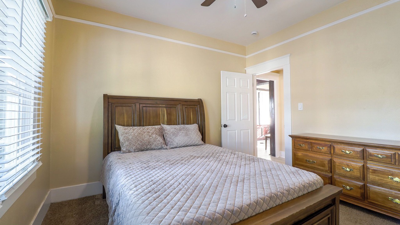 Photo of Bedroom in Roosevelt