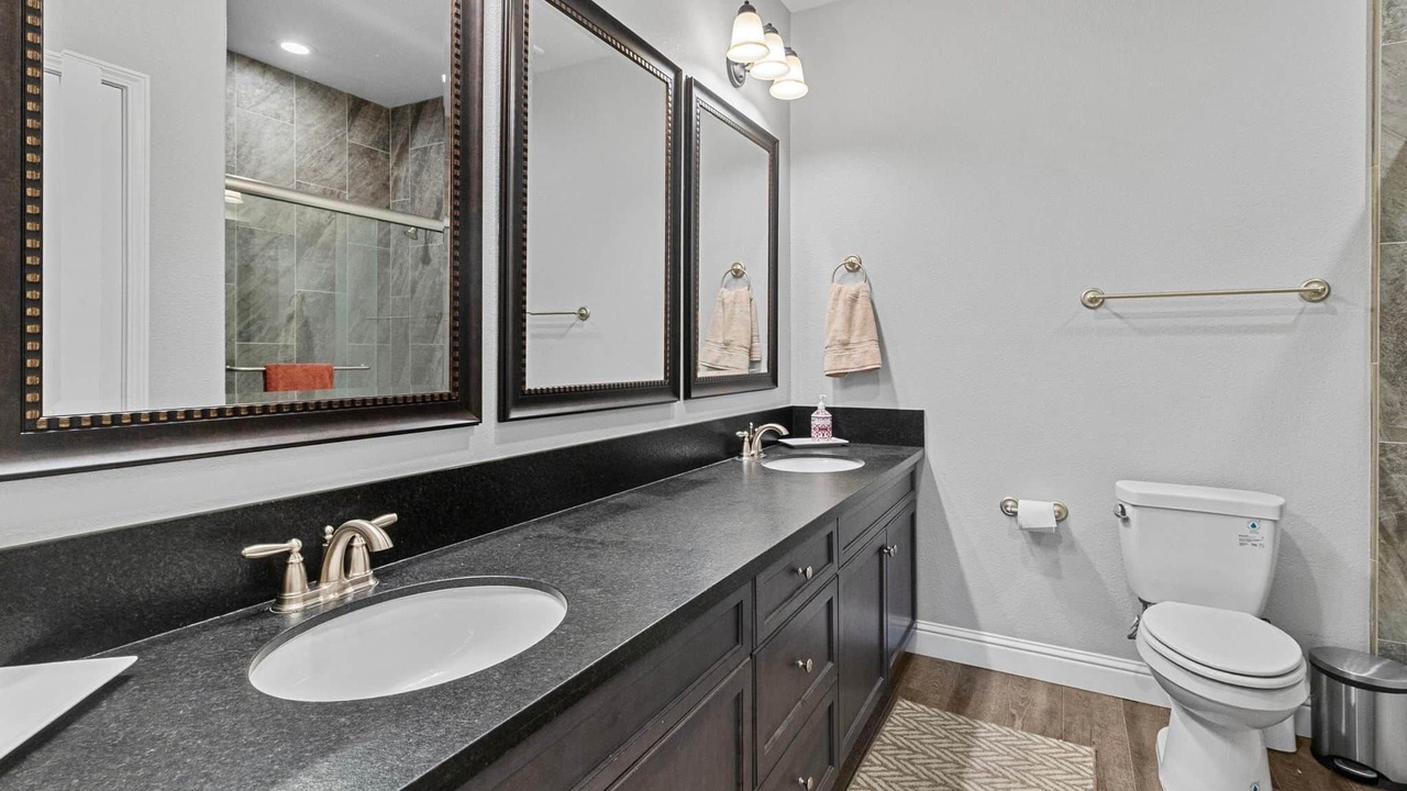Photo of Bathroom in Madera
