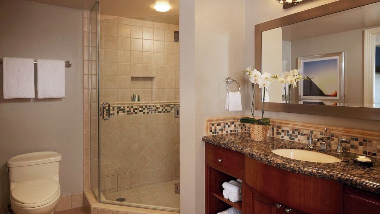Photo of Bathroom in Gateway District