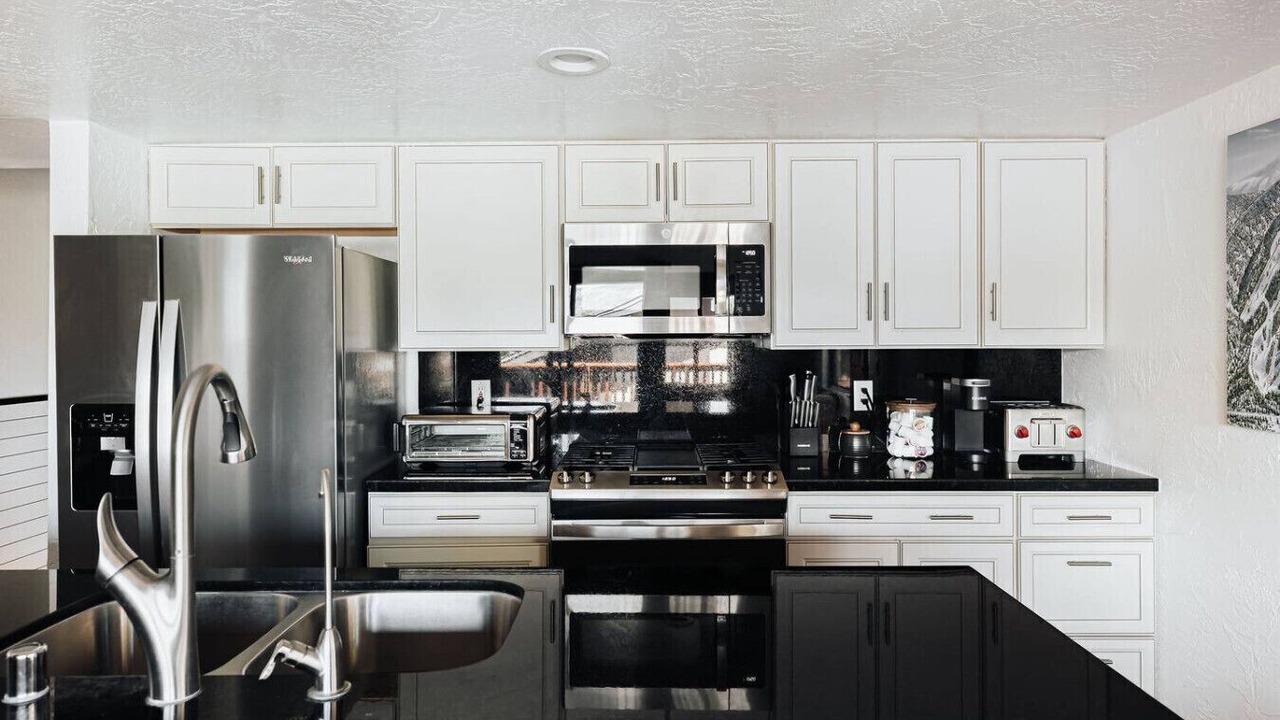 Photo of Kitchen in Big Bear Lake
