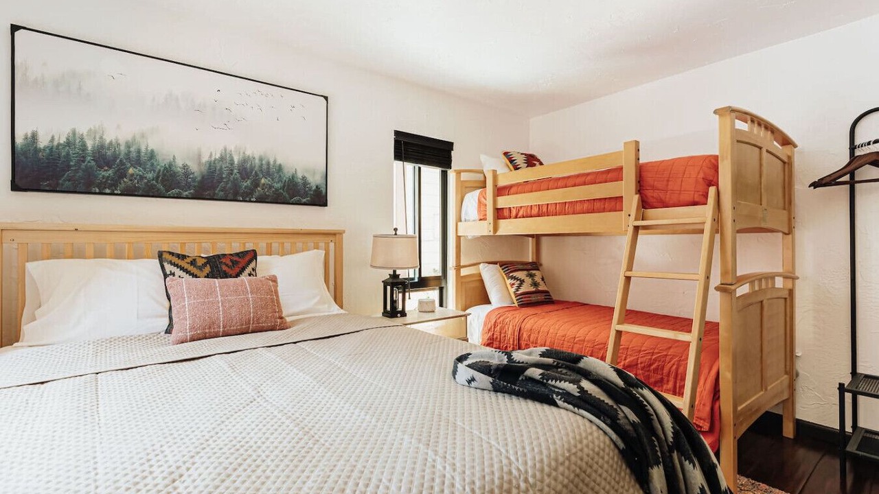 Photo of Bedroom in Big Bear Lake