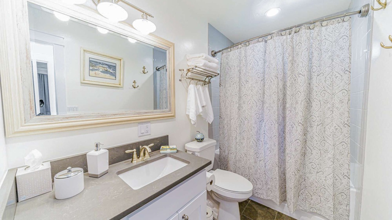 Photo of Bathroom in Crescent City North