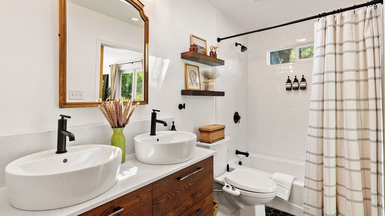 Photo of Bathroom in Atascadero