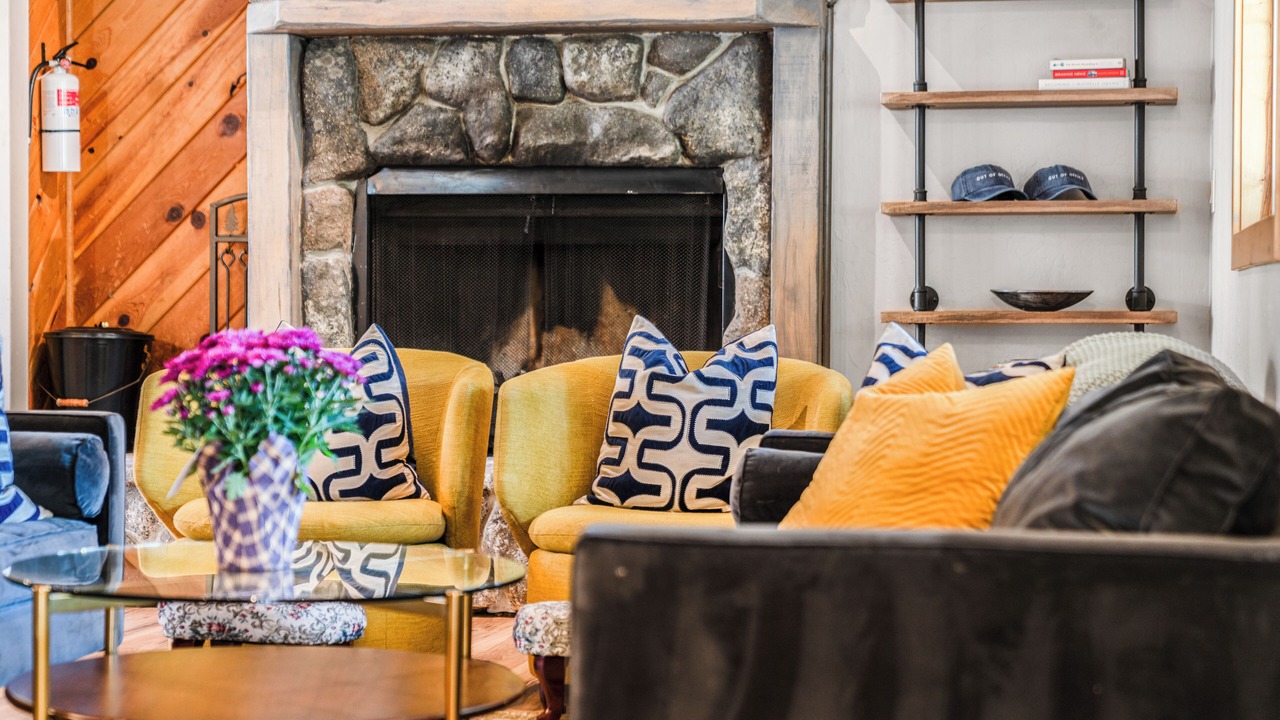 Photo of Livingroom in Mountain View Estates