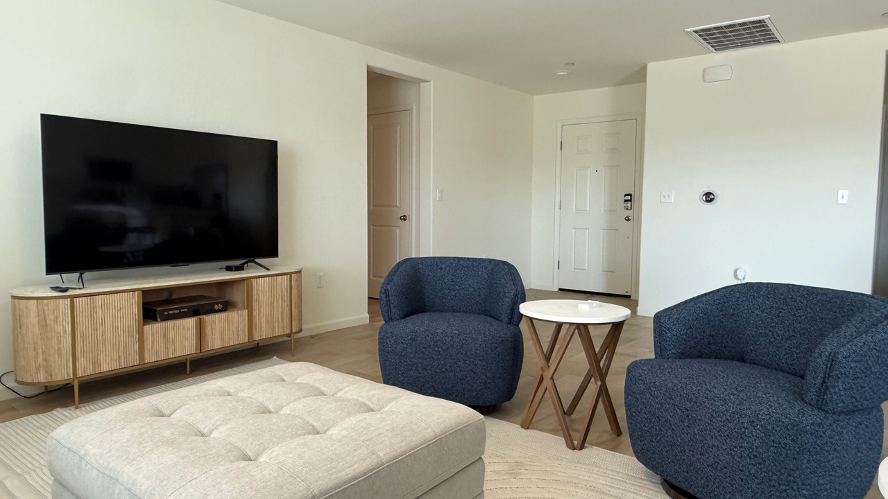 Photo of Livingroom in Hanford