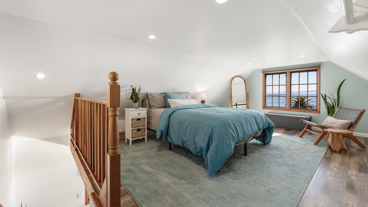 Photo of Bedroom in Summerland
