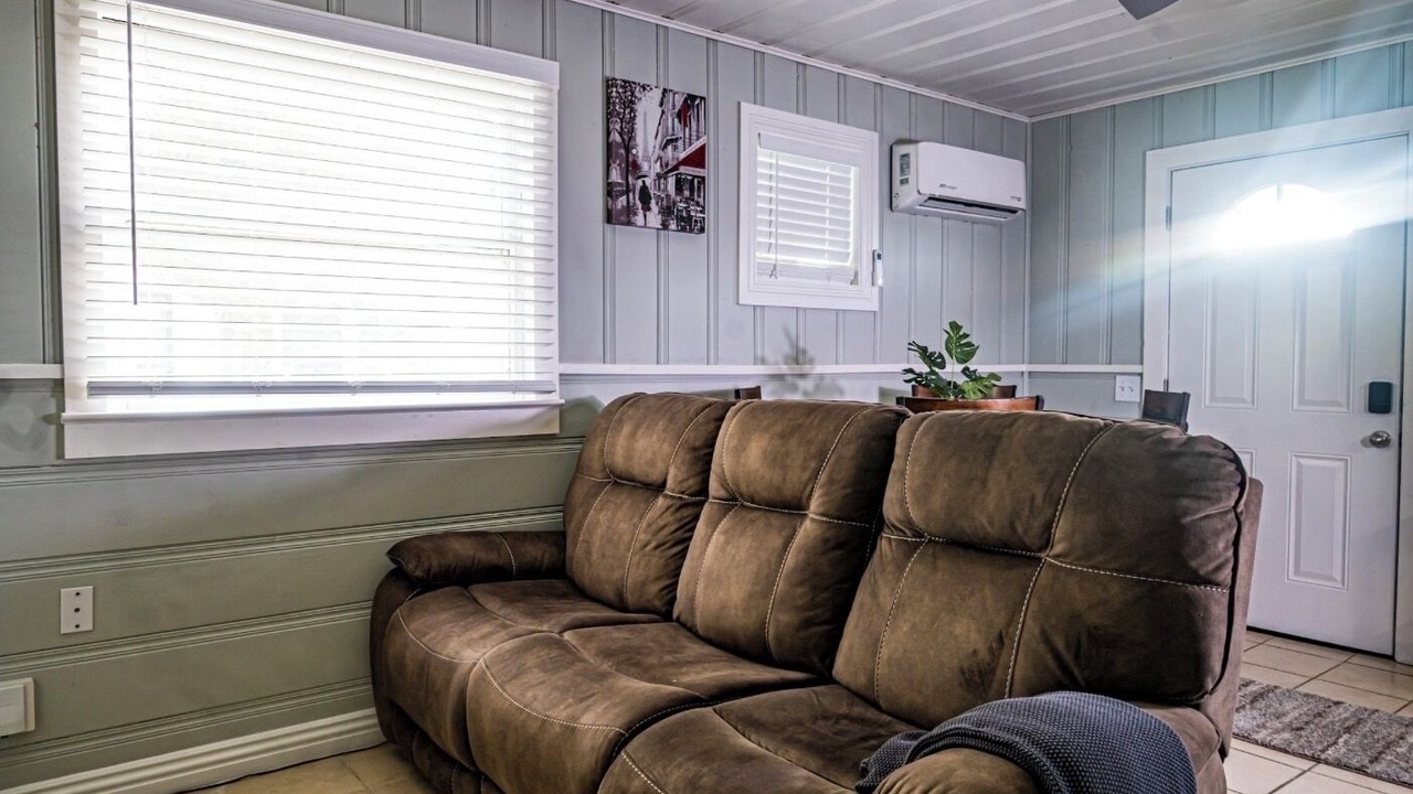 Photo of Livingroom in Porterville