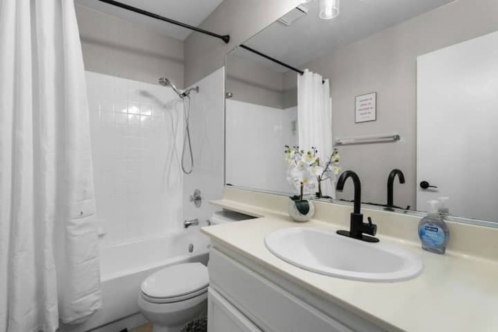 Photo of Bathroom in North Las Vegas