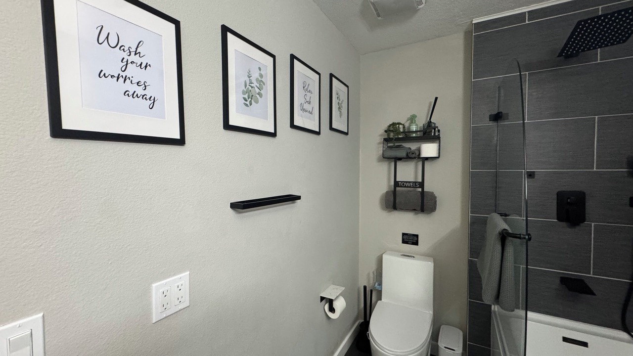 Photo of Bathroom in Summerlin