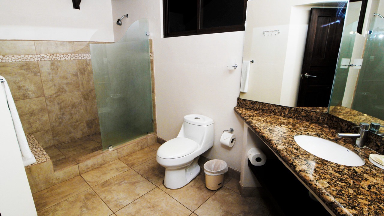 Photo of Bathroom in Potrero