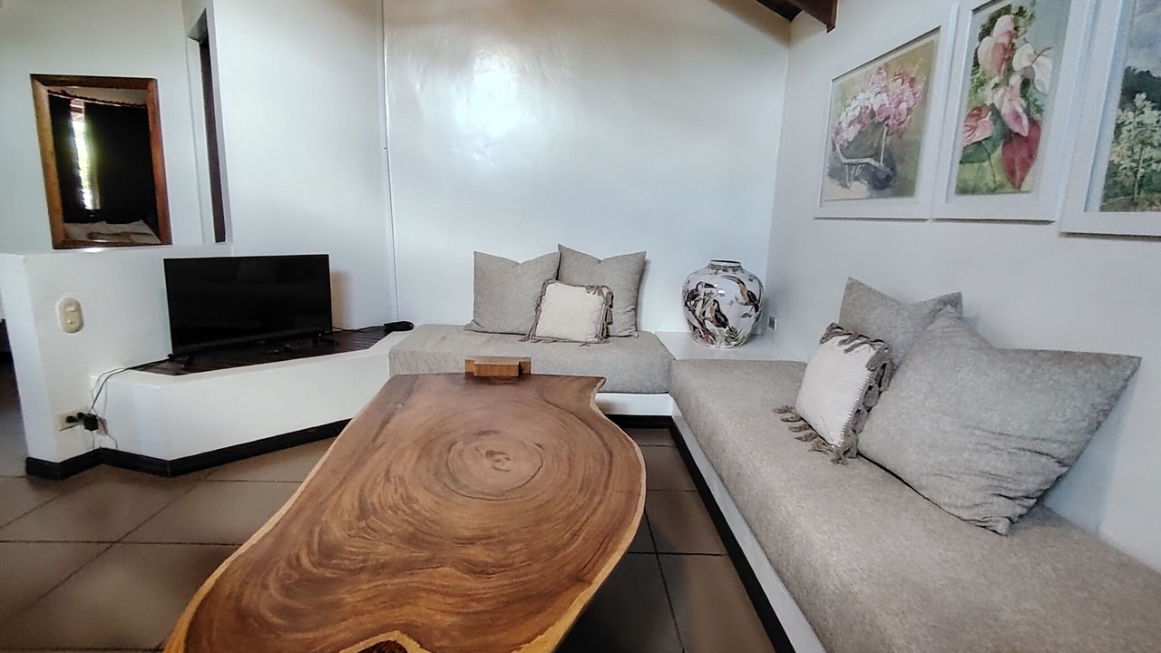 Photo of Livingroom in Potrero