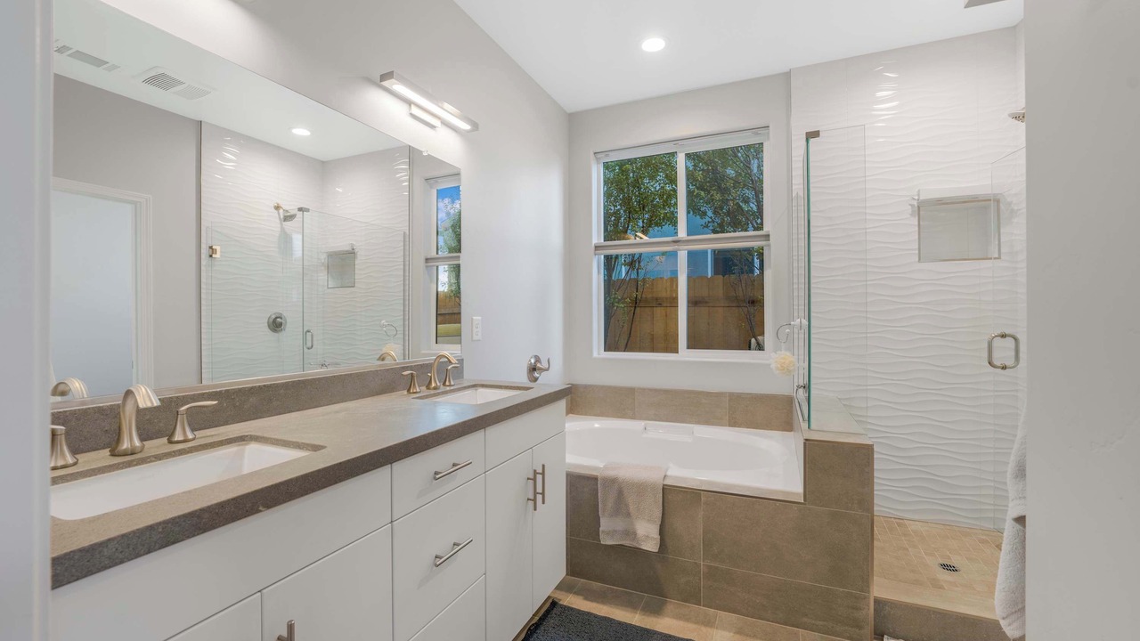 Photo of Bathroom in Callender