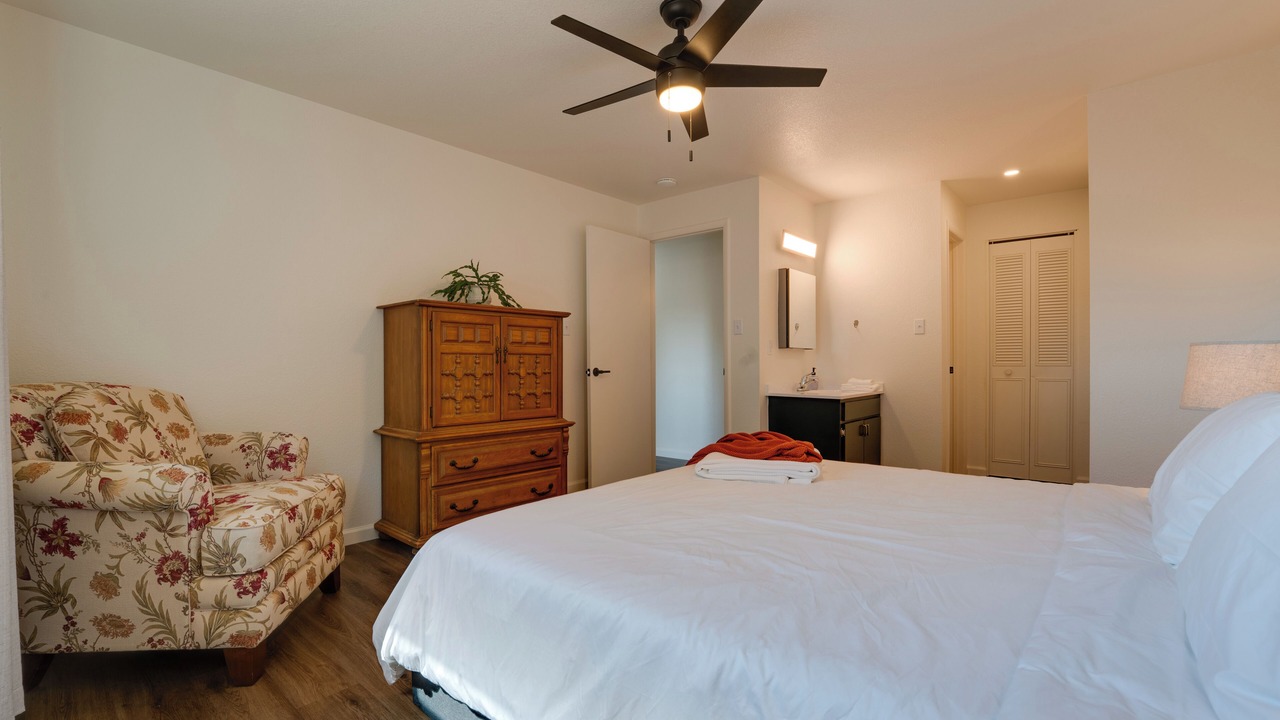 Photo of Bedroom in Sparks