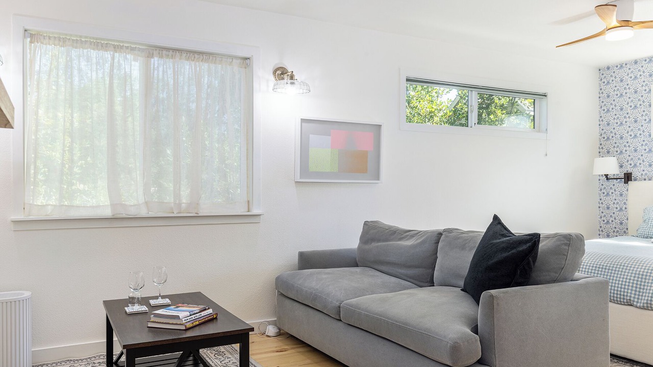 Photo of Livingroom in St. Helena