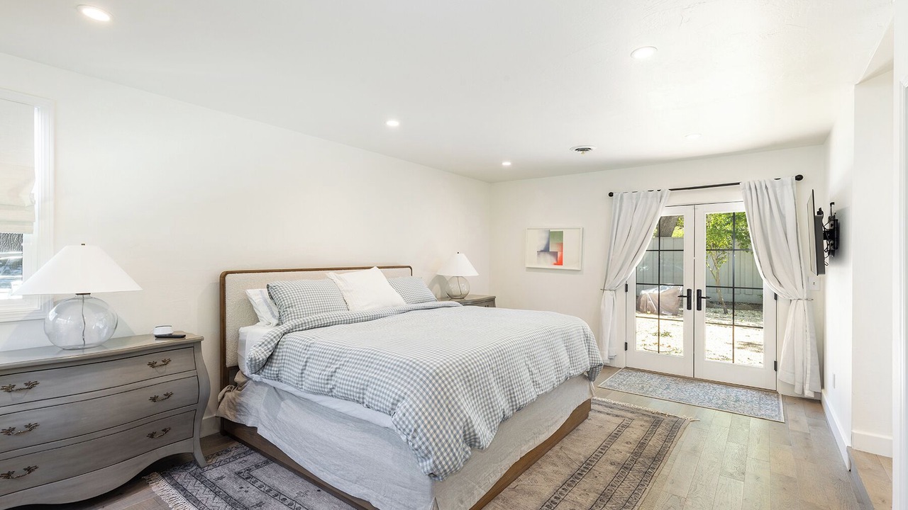 Photo of Bedroom in St. Helena