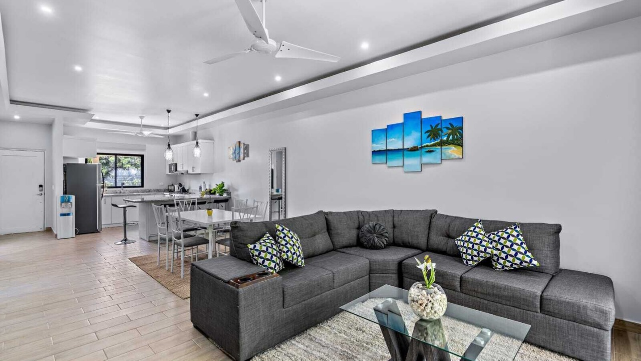 Photo of Livingroom in Potrero