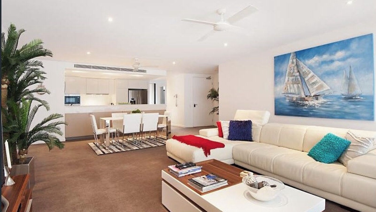 Photo of Livingroom in Hollywell
