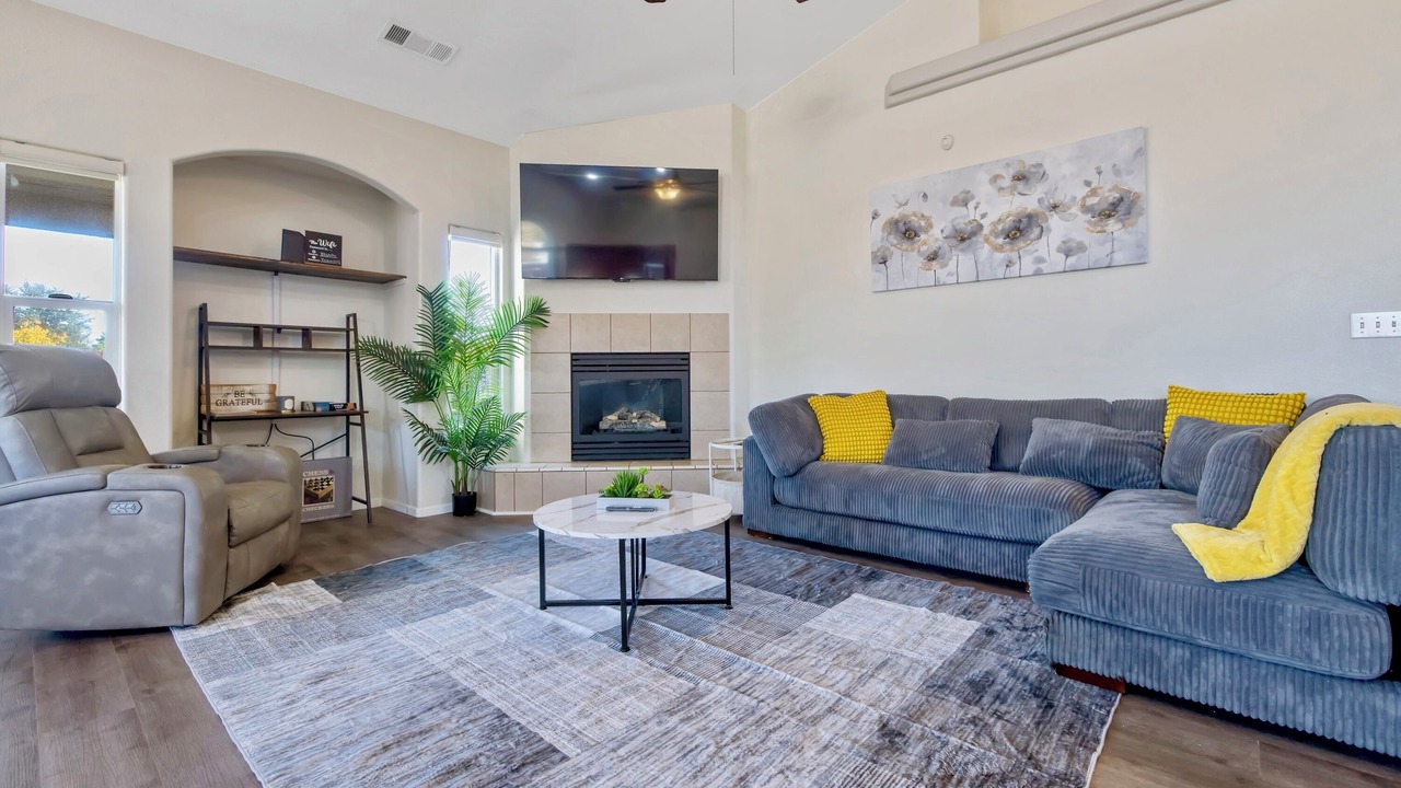 Photo of Livingroom in Visalia