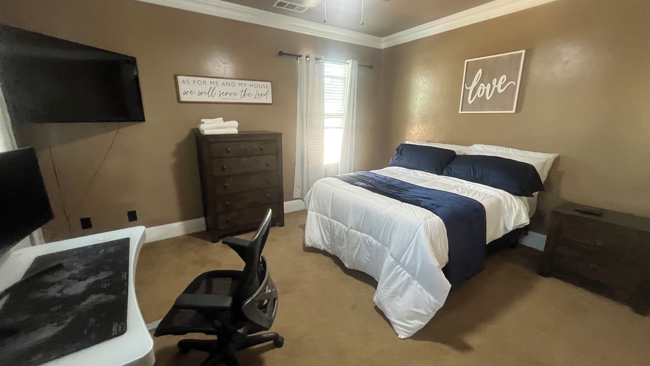 Photo of Bedroom in Tulare