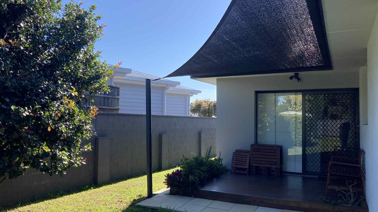 Photo of Patio Balcony in Mermaid Waters