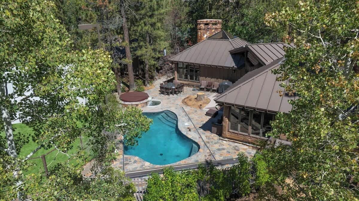 Photo of Outdoor in Evergreen Estates