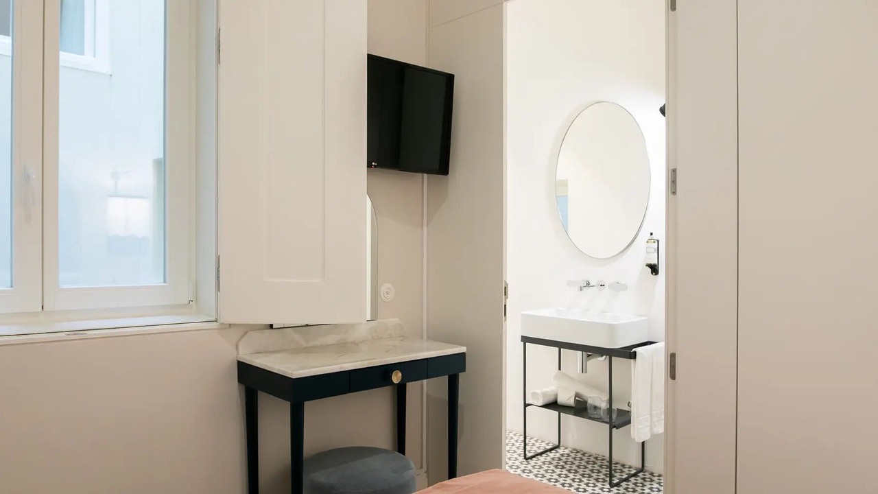 Photo of Bedroom in Baixa