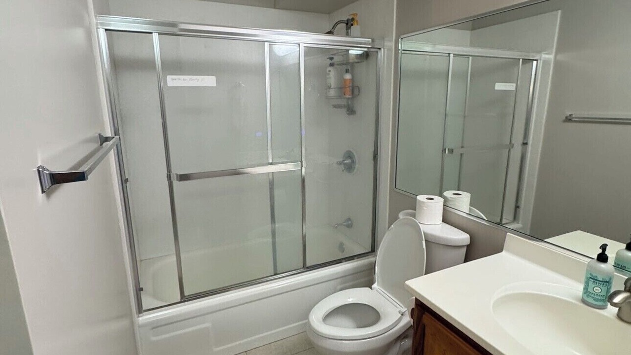Photo of Bathroom in Mokuleia