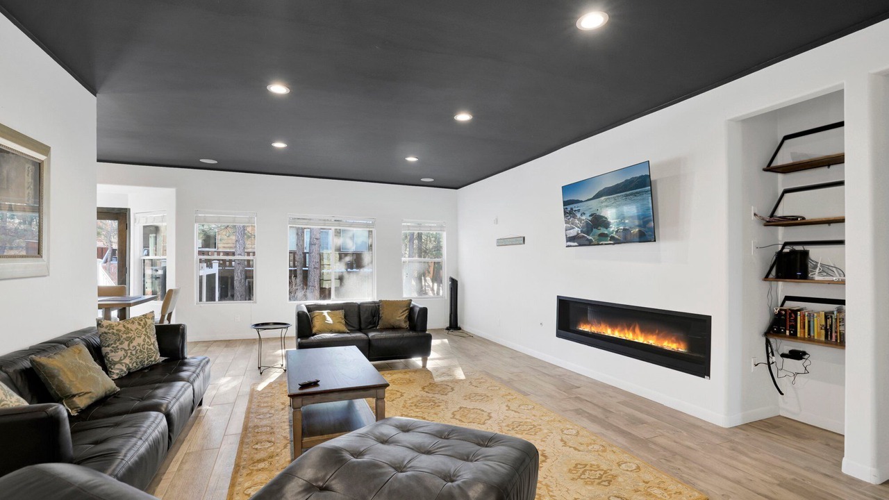 Photo of Livingroom in The Village