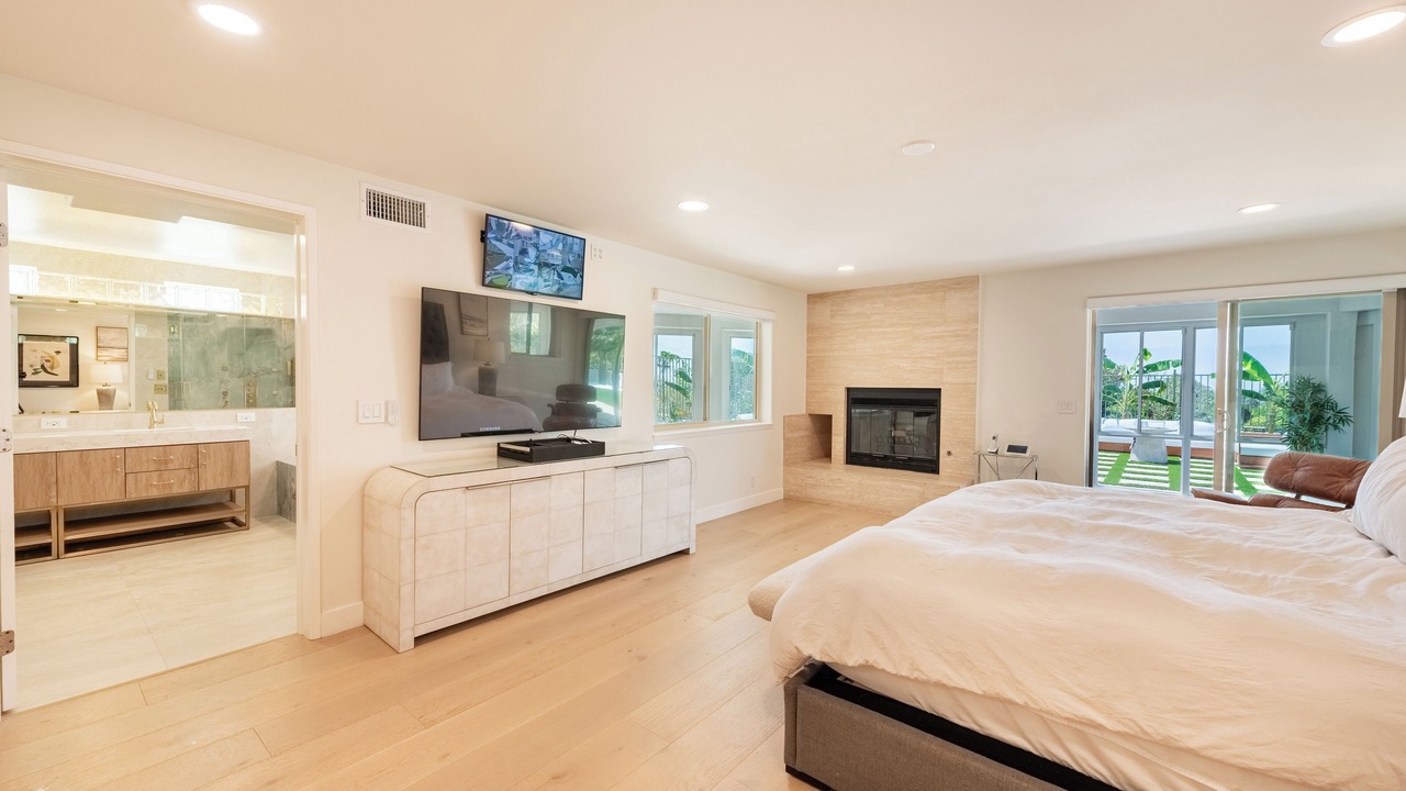 Photo of Bedroom in Western Malibu