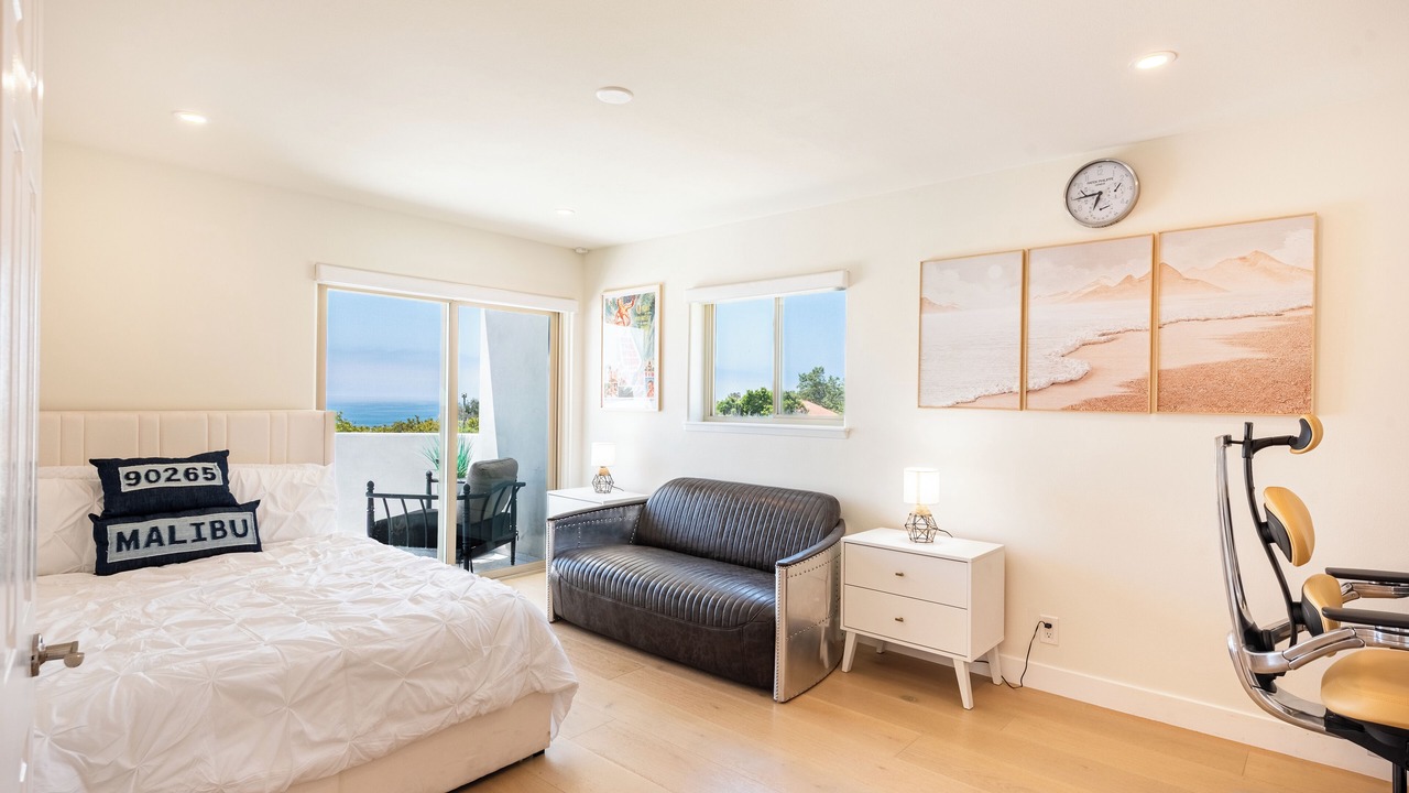 Photo of Bedroom in Western Malibu