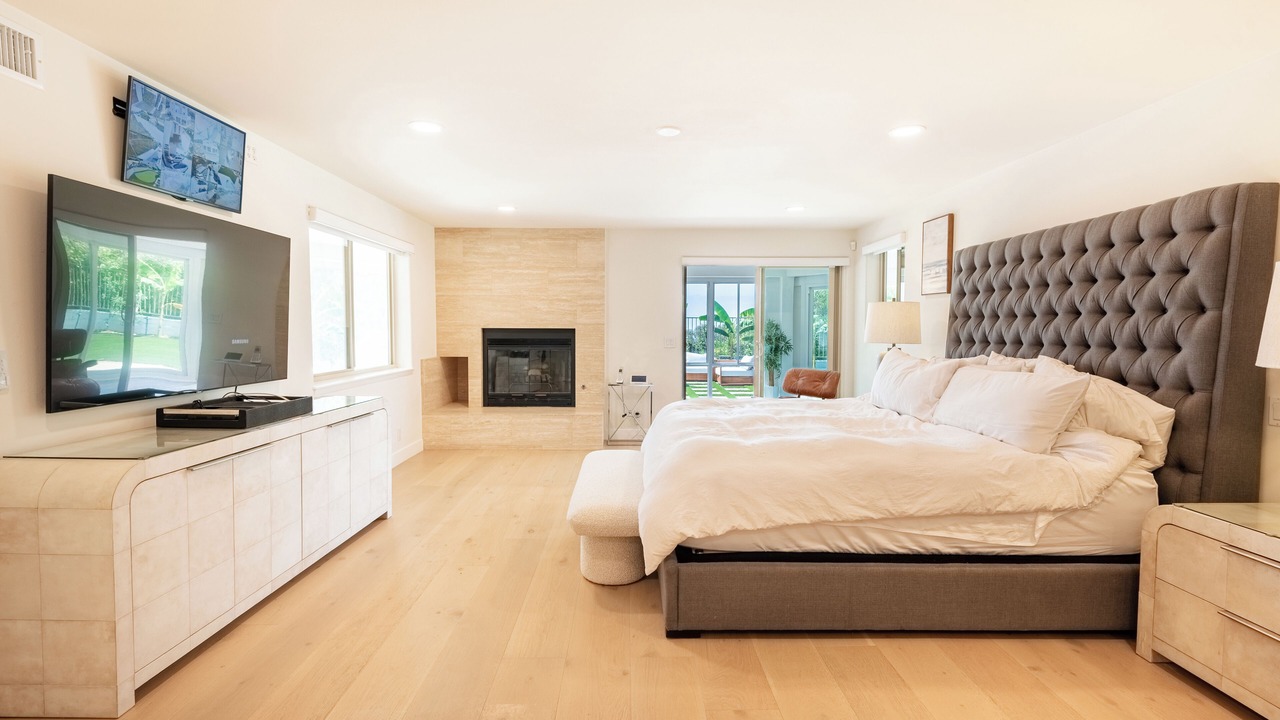 Photo of Bedroom in Western Malibu